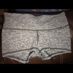 Lululemon Short Shorts Size 6